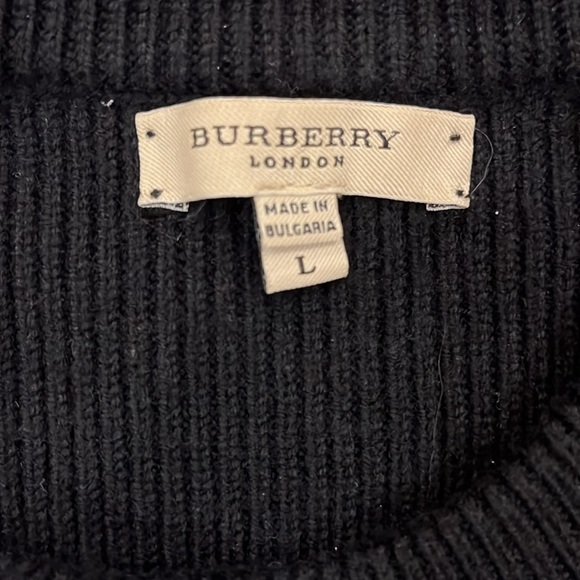 💕🎉 HOST PICzk🎉💕 VGUC vintage Burberry merino wool sweater - Picture 7 of 9
